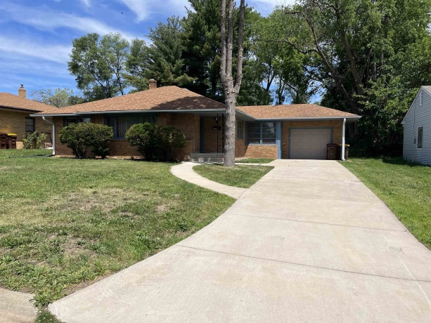 2511 Ashland, ROCKFORD, Illinois 61101, 4 Bedrooms Bedrooms, ,2 BathroomsBathrooms,House,For Sale,Ashland,202603065