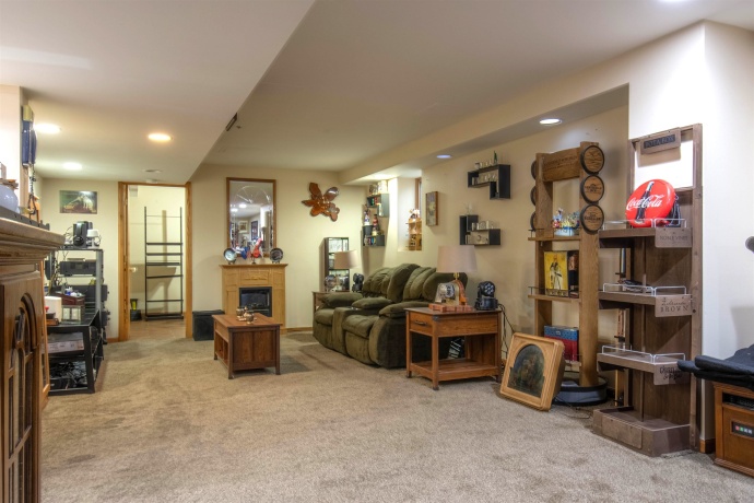 100 Prince, POPLAR GROVE, Illinois 61065, 4 Bedrooms Bedrooms, ,3 BathroomsBathrooms,House,For Sale,Prince,202600401