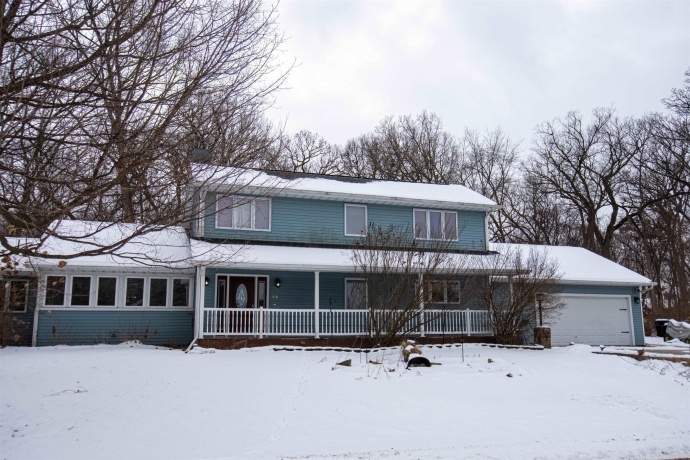 100 Prince, POPLAR GROVE, Illinois 61065, 4 Bedrooms Bedrooms, ,3 BathroomsBathrooms,House,For Sale,Prince,202600401