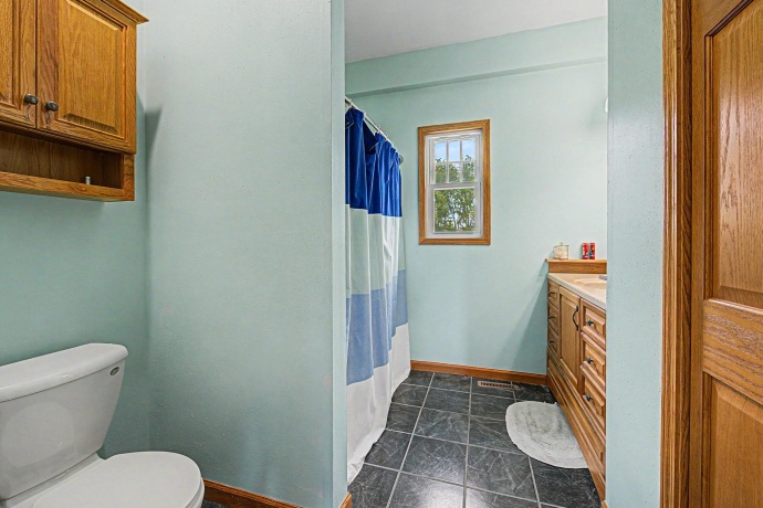 2128 Lancaster Heights, FREEPORT, Illinois 61032, 5 Bedrooms Bedrooms, ,3 BathroomsBathrooms,House,For Sale,Lancaster Heights,202603070