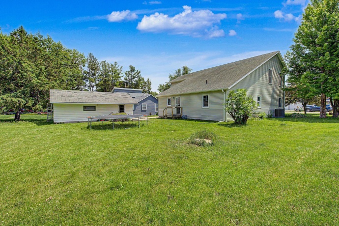 2128 Lancaster Heights, FREEPORT, Illinois 61032, 5 Bedrooms Bedrooms, ,3 BathroomsBathrooms,House,For Sale,Lancaster Heights,202603070