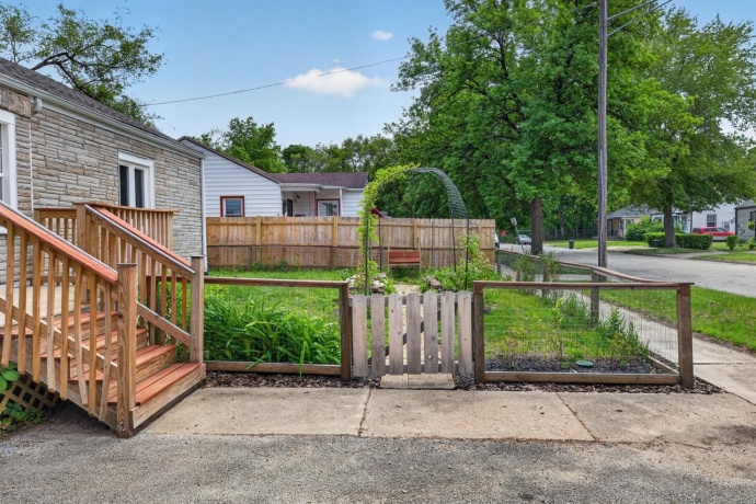 2212 Christina, ROCKFORD, Illinois 61104, 2 Bedrooms Bedrooms, ,1 BathroomBathrooms,House,For Sale,Christina,202603071