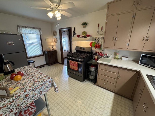 109 Meyers, MILLEDGEVILLE, Illinois 61051, 3 Bedrooms Bedrooms, ,1 BathroomBathrooms,House,For Sale,Meyers,202603072