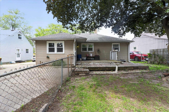 2404 Paradise, ROCKFORD, Illinois 61103, 2 Bedrooms Bedrooms, ,1 BathroomBathrooms,House,For Sale,Paradise,202603053