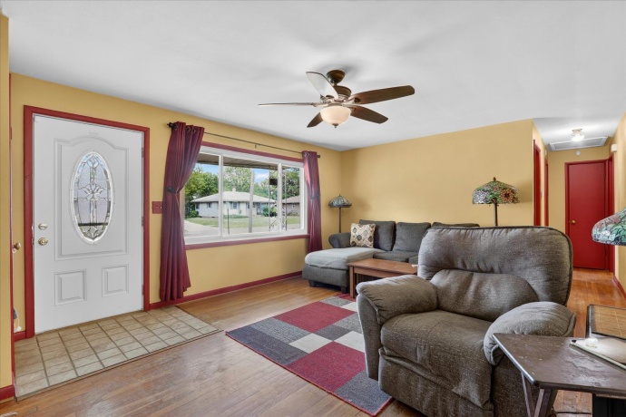 2404 Paradise, ROCKFORD, Illinois 61103, 2 Bedrooms Bedrooms, ,1 BathroomBathrooms,House,For Sale,Paradise,202603053
