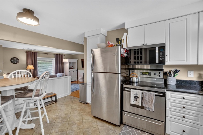 249 Hickory, ANTIOCH, Illinois 60002, 4 Bedrooms Bedrooms, ,1 BathroomBathrooms,House,For Sale,Hickory,202603074