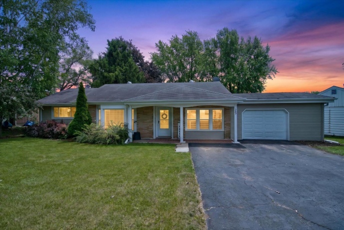 249 Hickory, ANTIOCH, Illinois 60002, 4 Bedrooms Bedrooms, ,1 BathroomBathrooms,House,For Sale,Hickory,202603074