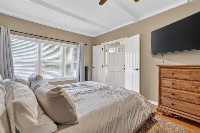 249 Hickory, ANTIOCH, Illinois 60002, 4 Bedrooms Bedrooms, ,1 BathroomBathrooms,House,For Sale,Hickory,202603074