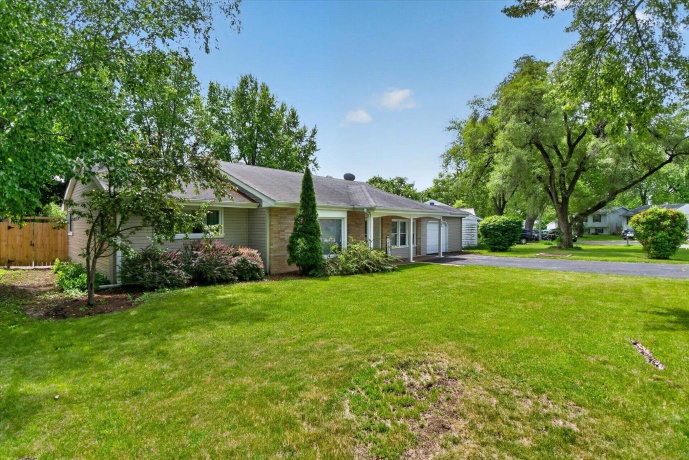 249 Hickory, ANTIOCH, Illinois 60002, 4 Bedrooms Bedrooms, ,1 BathroomBathrooms,House,For Sale,Hickory,202603074