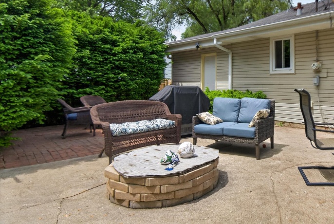 249 Hickory, ANTIOCH, Illinois 60002, 4 Bedrooms Bedrooms, ,1 BathroomBathrooms,House,For Sale,Hickory,202603074