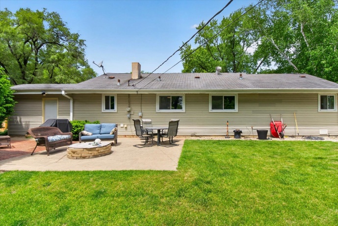 249 Hickory, ANTIOCH, Illinois 60002, 4 Bedrooms Bedrooms, ,1 BathroomBathrooms,House,For Sale,Hickory,202603074