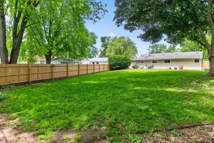 249 Hickory, ANTIOCH, Illinois 60002, 4 Bedrooms Bedrooms, ,1 BathroomBathrooms,House,For Sale,Hickory,202603074