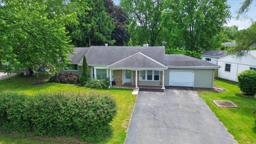 249 Hickory, ANTIOCH, Illinois 60002, 4 Bedrooms Bedrooms, ,1 BathroomBathrooms,House,For Sale,Hickory,202603074