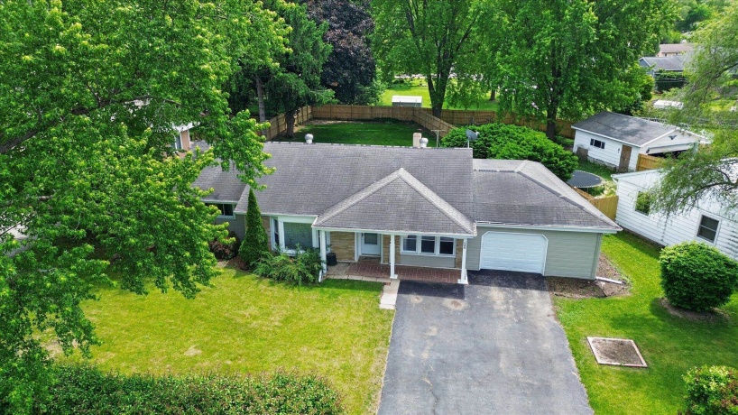 249 Hickory, ANTIOCH, Illinois 60002, 4 Bedrooms Bedrooms, ,1 BathroomBathrooms,House,For Sale,Hickory,202603074