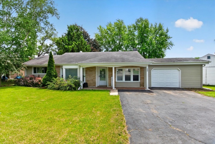 249 Hickory, ANTIOCH, Illinois 60002, 4 Bedrooms Bedrooms, ,1 BathroomBathrooms,House,For Sale,Hickory,202603074