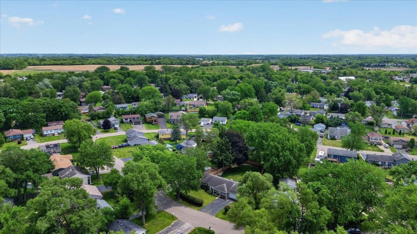 249 Hickory, ANTIOCH, Illinois 60002, 4 Bedrooms Bedrooms, ,1 BathroomBathrooms,House,For Sale,Hickory,202603074