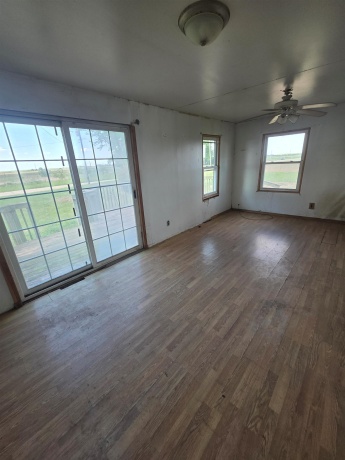903 sterling, DIXON, Illinois 61021, 3 Bedrooms Bedrooms, ,1 BathroomBathrooms,House,For Sale,sterling,202603075