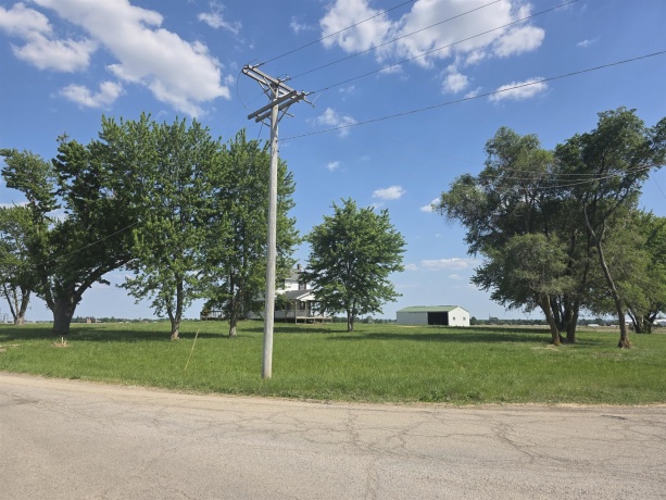 903 sterling, DIXON, Illinois 61021, 3 Bedrooms Bedrooms, ,1 BathroomBathrooms,House,For Sale,sterling,202603075
