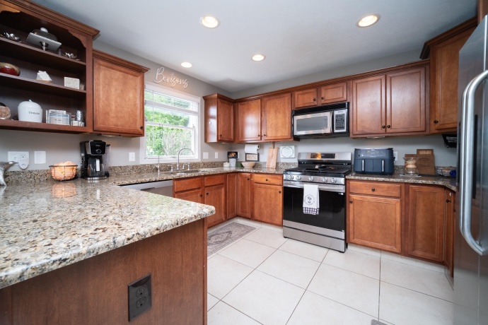 11524 Cross Creek, BELVIDERE, Illinois 61008, 4 Bedrooms Bedrooms, ,3 BathroomsBathrooms,House,For Sale,Cross Creek,202603077