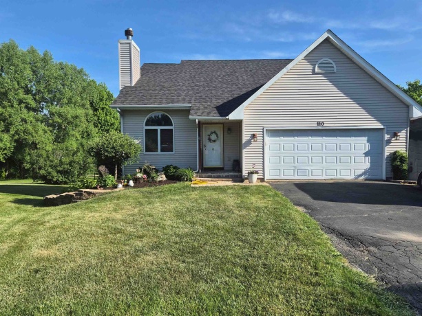 110 FALCON WAY, POPLAR GROVE, Illinois 61065, 4 Bedrooms Bedrooms, ,3 BathroomsBathrooms,House,For Sale,FALCON WAY,202603078