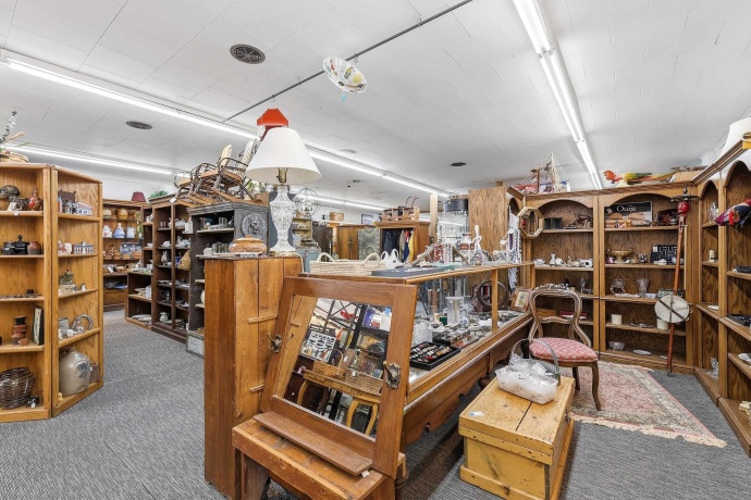 136 Main, ELIZABETH, Illinois 61028, ,Commercial,For Sale,Main,202603084