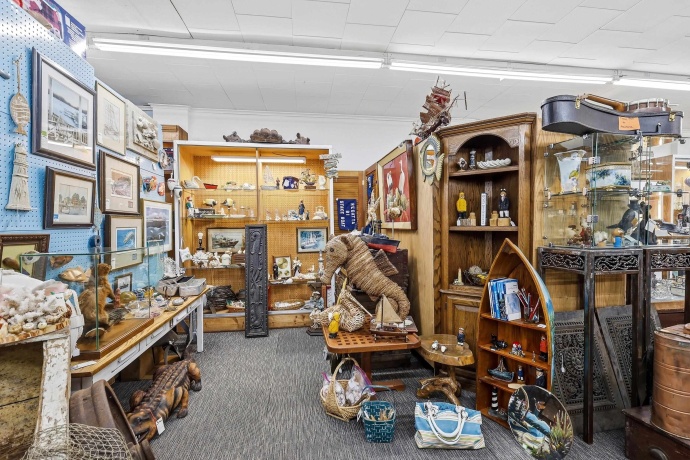 136 Main, ELIZABETH, Illinois 61028, ,Commercial,For Sale,Main,202603084