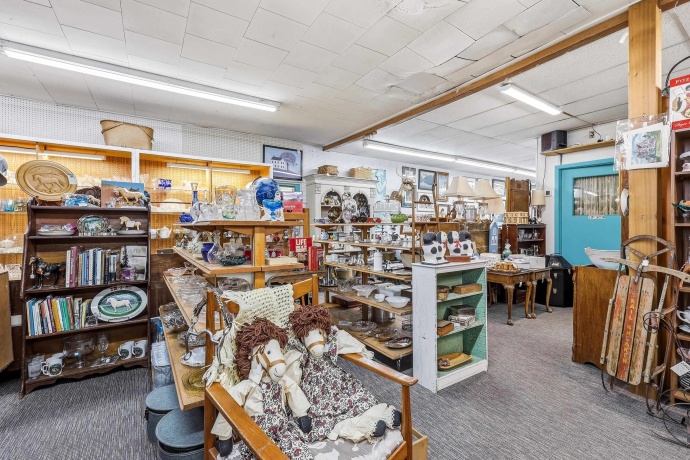 136 Main, ELIZABETH, Illinois 61028, ,Commercial,For Sale,Main,202603084