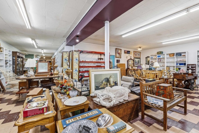 136 Main, ELIZABETH, Illinois 61028, ,Commercial,For Sale,Main,202603084