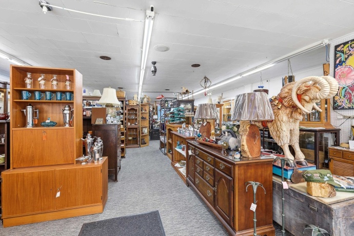 136 Main, ELIZABETH, Illinois 61028, ,Commercial,For Sale,Main,202603084