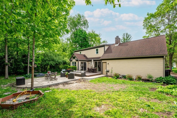 5472 BLACKTHORN, ROCKFORD, Illinois 61107, 4 Bedrooms Bedrooms, ,3 BathroomsBathrooms,House,For Sale,BLACKTHORN,202603081