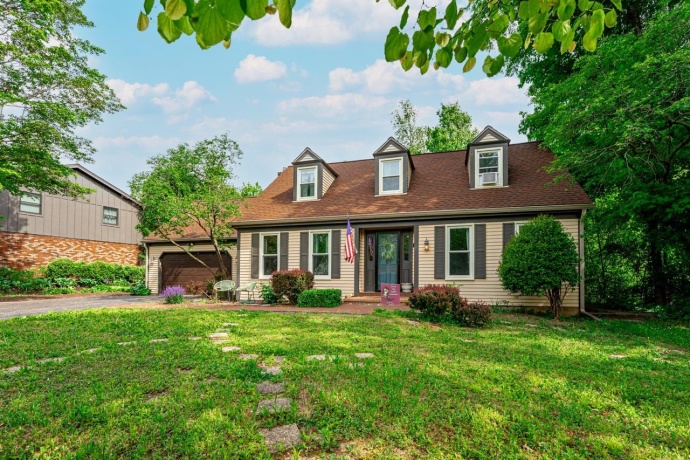 5472 BLACKTHORN, ROCKFORD, Illinois 61107, 4 Bedrooms Bedrooms, ,3 BathroomsBathrooms,House,For Sale,BLACKTHORN,202603081