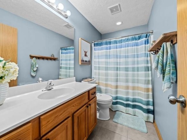 5598 White Fox, ROCKFORD, Illinois 61102, 4 Bedrooms Bedrooms, ,3 BathroomsBathrooms,House,For Sale,White Fox,202603083