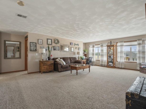 14019 Queenanns, POPLAR GROVE, Illinois 61065, 4 Bedrooms Bedrooms, ,2 BathroomsBathrooms,House,For Sale,Queenanns,202603085