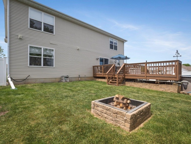 14019 Queenanns, POPLAR GROVE, Illinois 61065, 4 Bedrooms Bedrooms, ,2 BathroomsBathrooms,House,For Sale,Queenanns,202603085