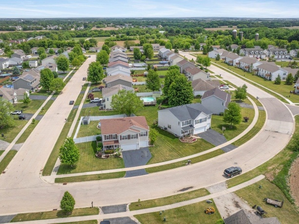14019 Queenanns, POPLAR GROVE, Illinois 61065, 4 Bedrooms Bedrooms, ,2 BathroomsBathrooms,House,For Sale,Queenanns,202603085
