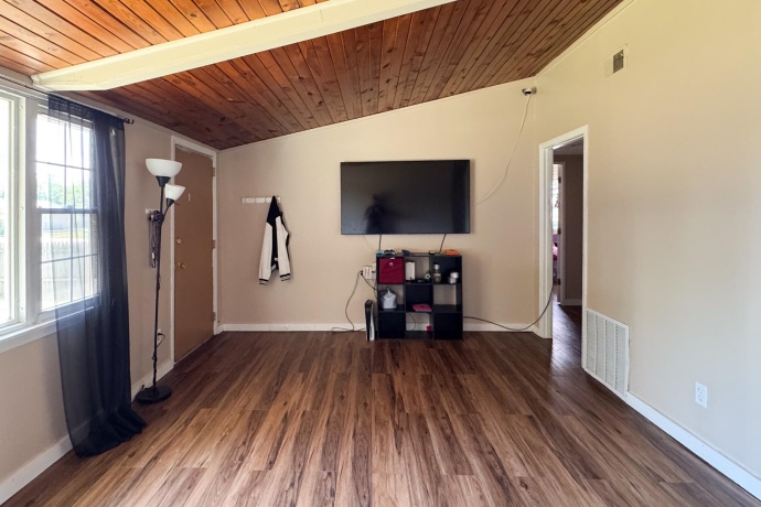 7518 Mildred, MACHESNEY PARK, Illinois 61115, 3 Bedrooms Bedrooms, ,1 BathroomBathrooms,House,For Sale,Mildred,202603086