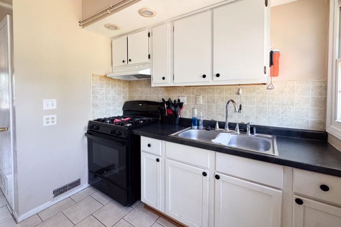7518 Mildred, MACHESNEY PARK, Illinois 61115, 3 Bedrooms Bedrooms, ,1 BathroomBathrooms,House,For Sale,Mildred,202603086