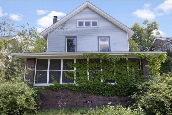 1239 GARRISON, ROCKFORD, Illinois 61103, 5 Bedrooms Bedrooms, ,2 BathroomsBathrooms,House,For Sale,GARRISON,202602969