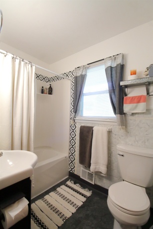 1112 Lexington, ROCKFORD, Illinois 61108, 2 Bedrooms Bedrooms, ,1 BathroomBathrooms,House,For Sale,Lexington,202603087