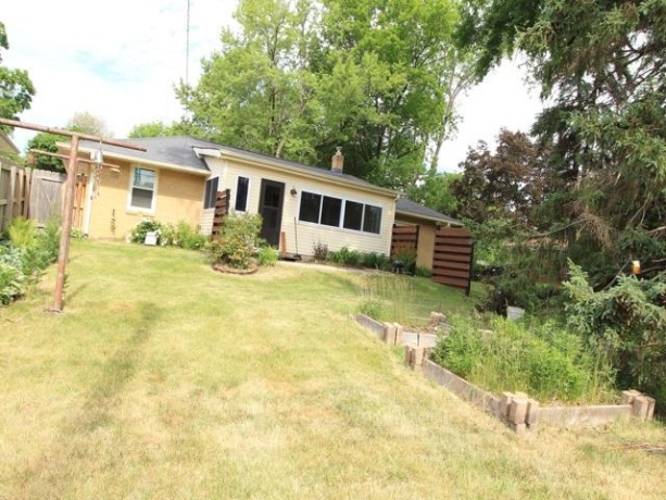 1112 Lexington, ROCKFORD, Illinois 61108, 2 Bedrooms Bedrooms, ,1 BathroomBathrooms,House,For Sale,Lexington,202603087