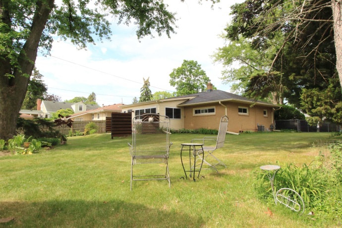 1112 Lexington, ROCKFORD, Illinois 61108, 2 Bedrooms Bedrooms, ,1 BathroomBathrooms,House,For Sale,Lexington,202603087