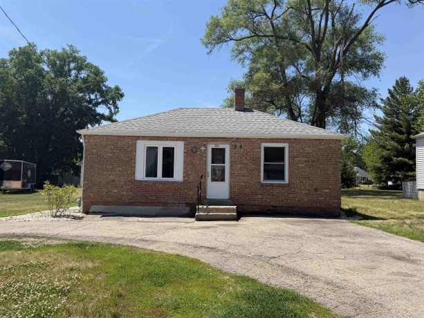 230 Hackett, SOUTH BELOIT, Illinois 61080, 2 Bedrooms Bedrooms, ,1 BathroomBathrooms,House,For Sale,Hackett,202603089