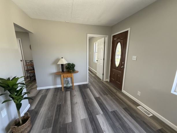 230 Hackett, SOUTH BELOIT, Illinois 61080, 2 Bedrooms Bedrooms, ,1 BathroomBathrooms,House,For Sale,Hackett,202603089
