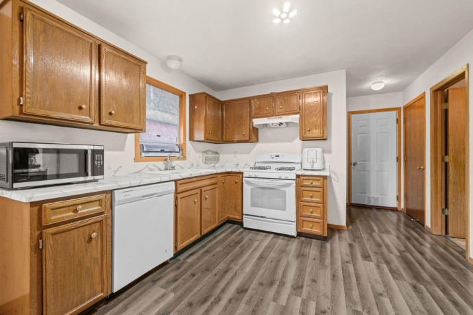 5532 Danburry, ROCKFORD, Illinois 61109, 3 Bedrooms Bedrooms, ,1 BathroomBathrooms,House,For Sale,Danburry,202603092