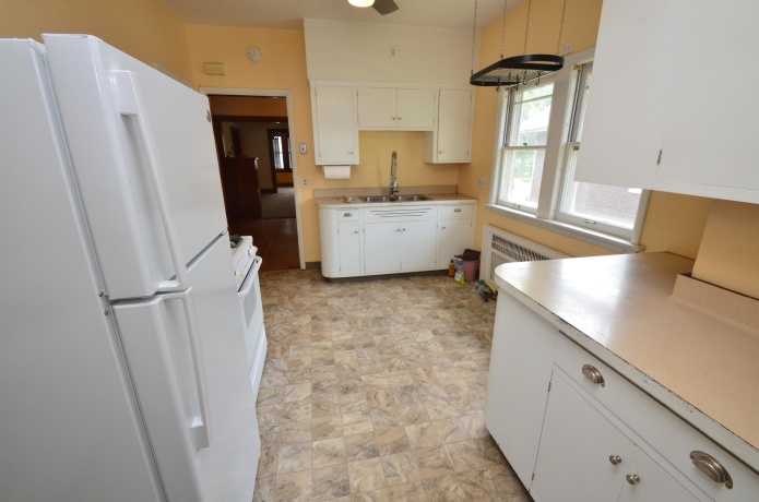 2236 17th, ROCKFORD, Illinois 61104, 2 Bedrooms Bedrooms, ,1 BathroomBathrooms,House,For Sale,17th,202603093