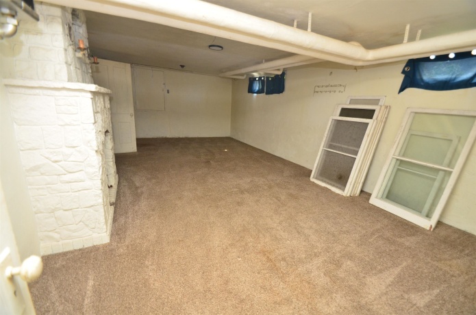 2236 17th, ROCKFORD, Illinois 61104, 2 Bedrooms Bedrooms, ,1 BathroomBathrooms,House,For Sale,17th,202603093