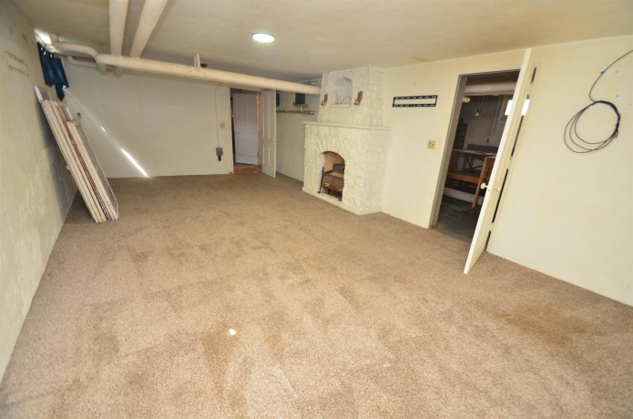 2236 17th, ROCKFORD, Illinois 61104, 2 Bedrooms Bedrooms, ,1 BathroomBathrooms,House,For Sale,17th,202603093