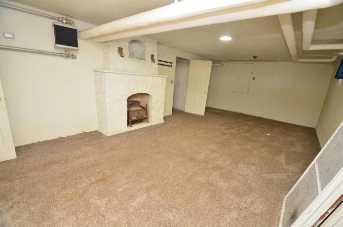 2236 17th, ROCKFORD, Illinois 61104, 2 Bedrooms Bedrooms, ,1 BathroomBathrooms,House,For Sale,17th,202603093