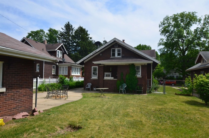 2236 17th, ROCKFORD, Illinois 61104, 2 Bedrooms Bedrooms, ,1 BathroomBathrooms,House,For Sale,17th,202603093