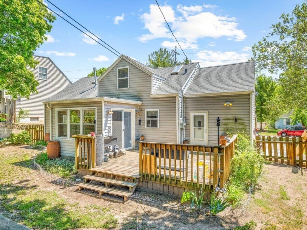 2520 19th, ROCKFORD, Illinois 61108, 3 Bedrooms Bedrooms, ,1 BathroomBathrooms,House,For Sale,19th,202603095